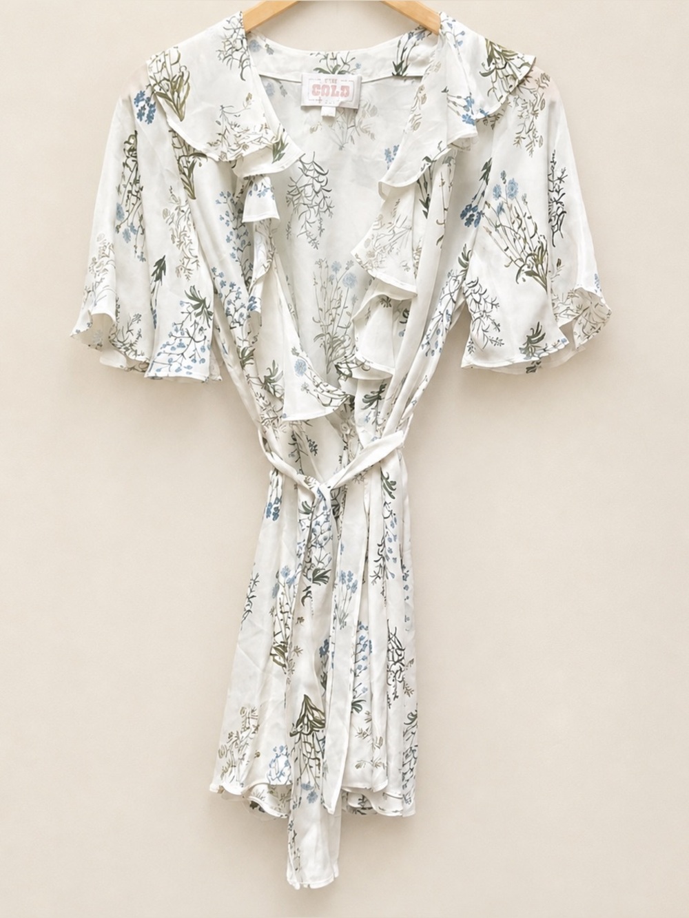 Stone Cold Fox Floral 100% Silk Robe Size Small.